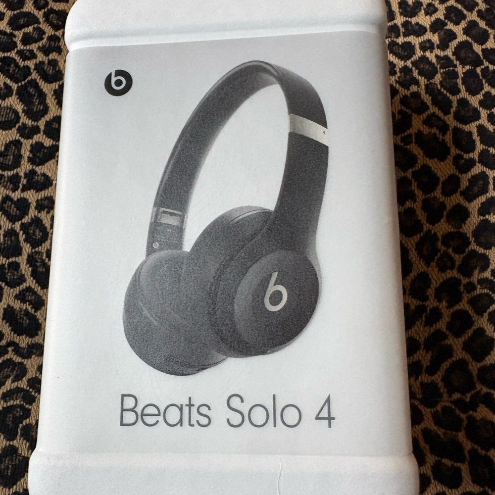 Beats Solo 4 Headphones New in box unopened